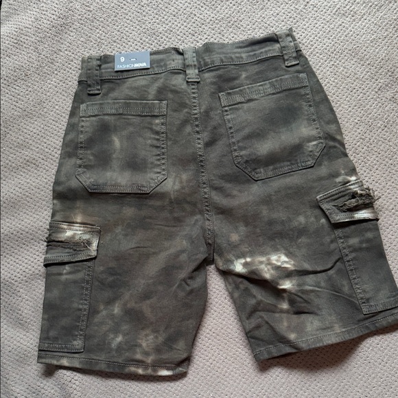 Fashion Nova Distressed Olive Cargo Shorts - Picture 2 of 2